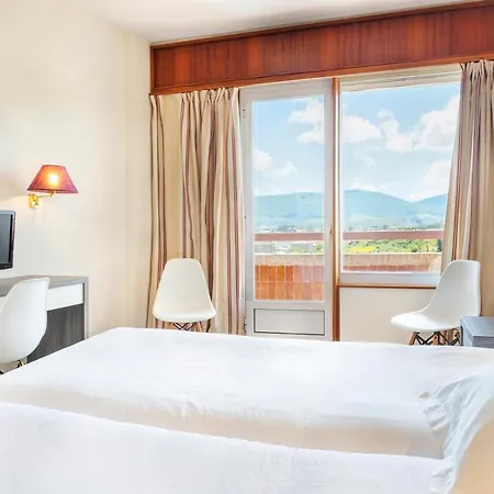 Vejo Hotel 3*