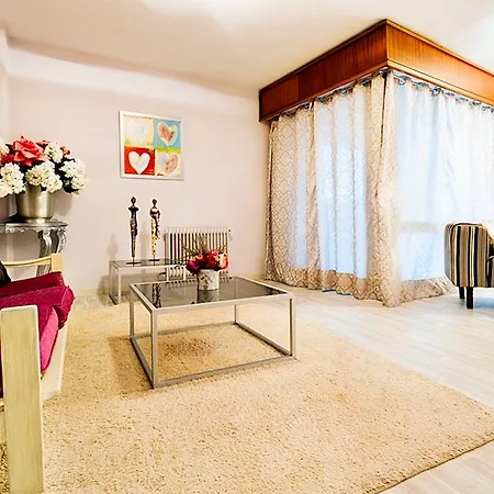 Vejo فندق رينوسا