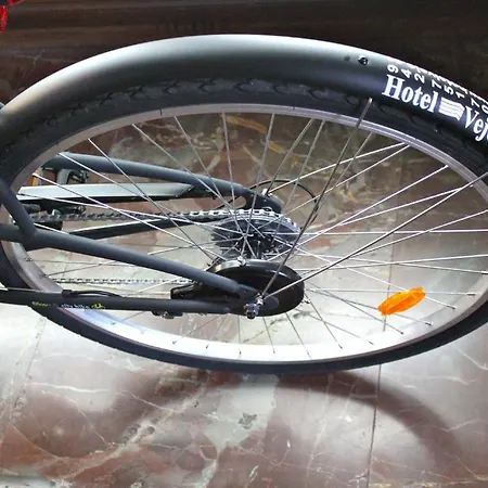 Vejo 3* رينوسا